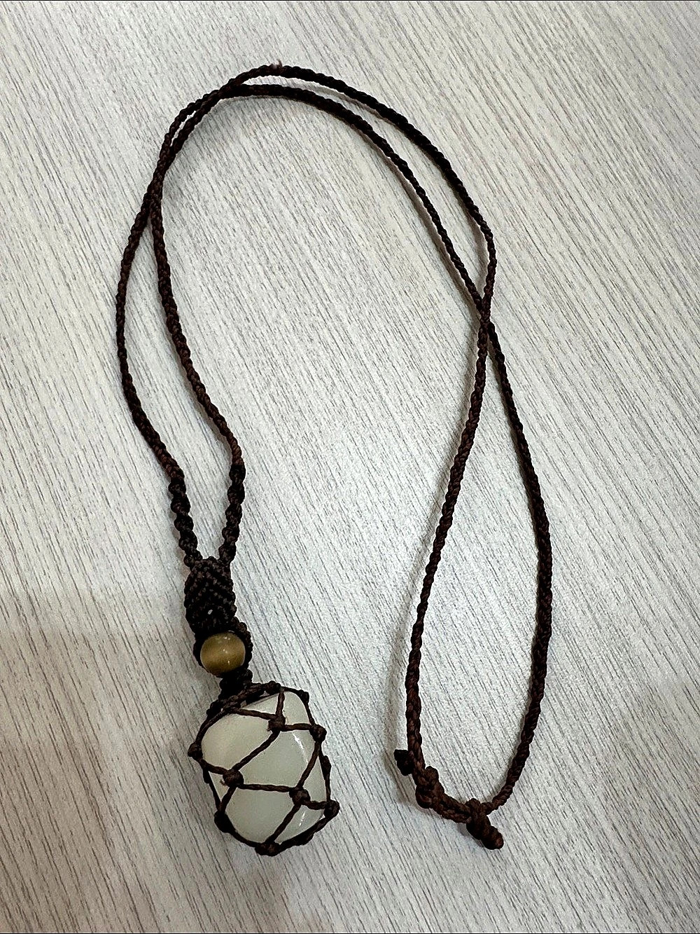 Macramé Stone Pendant Necklace in Brown & Cream